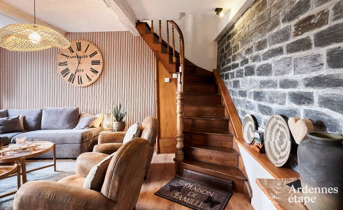 Gem�tliches Ferienhaus in Rochehaut f�r 6-7 Personen mit Jacuzzi, privatem Garten und in der N�he von Wanderwegen