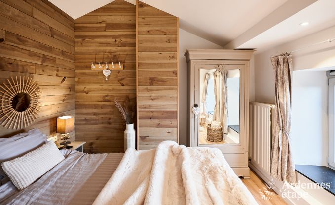 Gem�tliches Ferienhaus in Rochehaut f�r 6-7 Personen mit Jacuzzi, privatem Garten und in der N�he von Wanderwegen