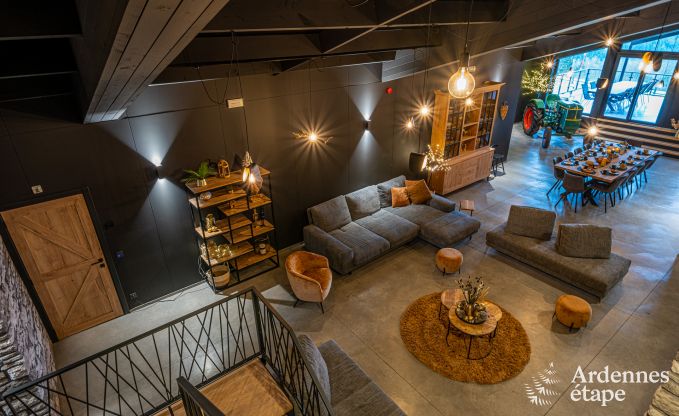 Moderne Villa in Rochehaut: Ger�umige Unterkunft f�r 12 Personen mit privatem Garten und Whirlpool