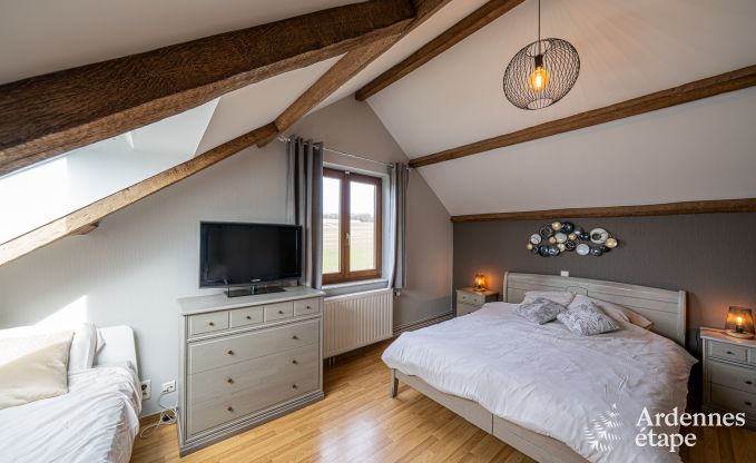 Gemtliches Ferienhaus in Rochehaut: ideal fr 9 Personen. Mit Spielzimmer und Fahrradabstellraum