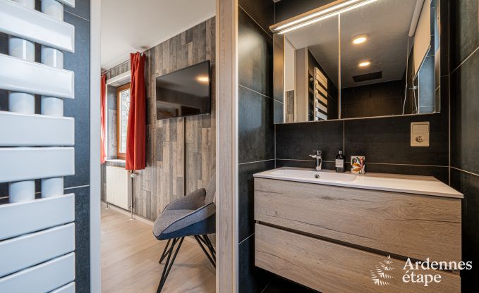 Gemtliches Ferienhaus in Rochehaut: ideal fr 9 Personen. Mit Spielzimmer und Fahrradabstellraum