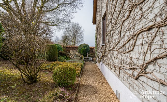 Gemtliches Ferienhaus in Rochehaut: ideal fr 9 Personen. Mit Spielzimmer und Fahrradabstellraum