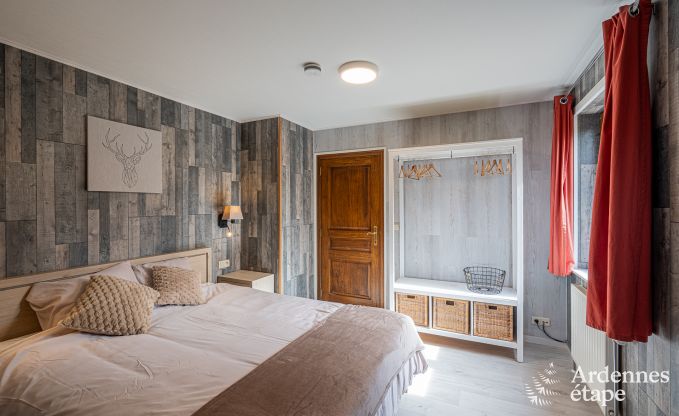 Gemtliches Ferienhaus in Rochehaut: ideal fr 9 Personen. Mit Spielzimmer und Fahrradabstellraum