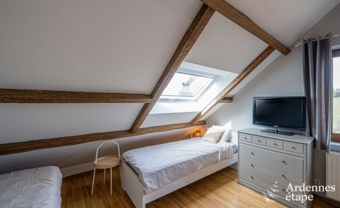 Gemtliches Ferienhaus in Rochehaut: ideal fr 9 Personen. Mit Spielzimmer und Fahrradabstellraum