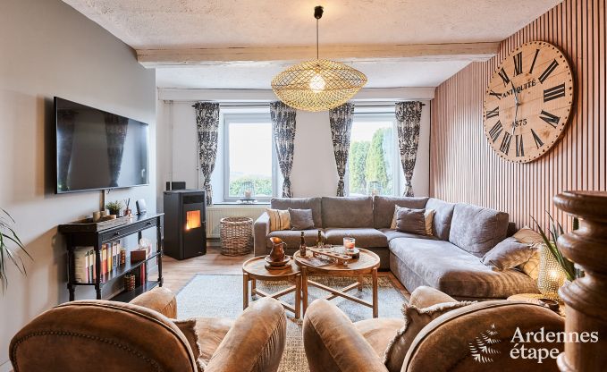 Gem�tliches Ferienhaus in Rochehaut f�r 6-7 Personen mit Jacuzzi, privatem Garten und in der N�he von Wanderwegen