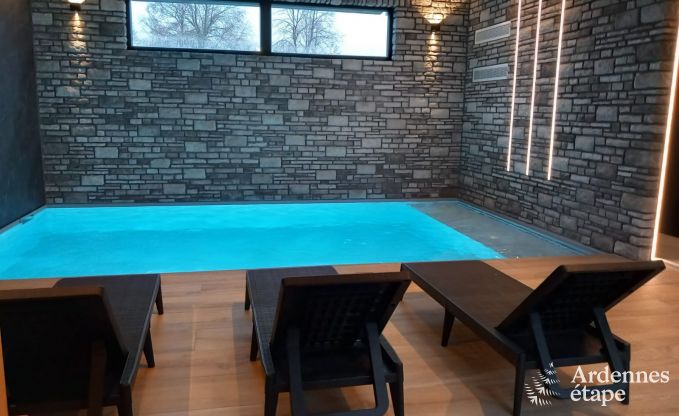 Luxus in Rochehaut: Ger�umige Unterkunft f�r 14 Personen mit Innen pool und Herrliche Aussicht