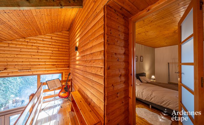 Hundefreundliches Ferienhaus mit Jacuzzi und Holzkohlegrill f�r 9 Personen in Saint-Hubert, Ardennen.