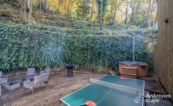 Hundefreundliches Ferienhaus mit Jacuzzi und Holzkohlegrill f�r 9 Personen in Saint-Hubert, Ardennen.
