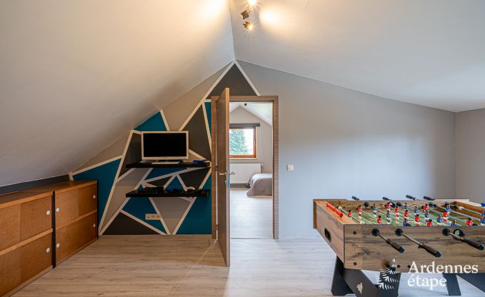 Ger�umiges und komfortables Ferienhaus in Saint-Hubert in den Ardennen f�r 12 Personen mit eigenem Garten und in der N�he von touristischen Aktivit�ten.