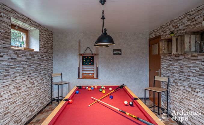 Ger�umiges und komfortables Ferienhaus in Saint-Hubert in den Ardennen f�r 12 Personen mit eigenem Garten und in der N�he von touristischen Aktivit�ten.