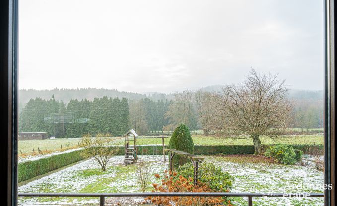 Ger�umiges und komfortables Ferienhaus in Saint-Hubert in den Ardennen f�r 12 Personen mit eigenem Garten und in der N�he von touristischen Aktivit�ten.