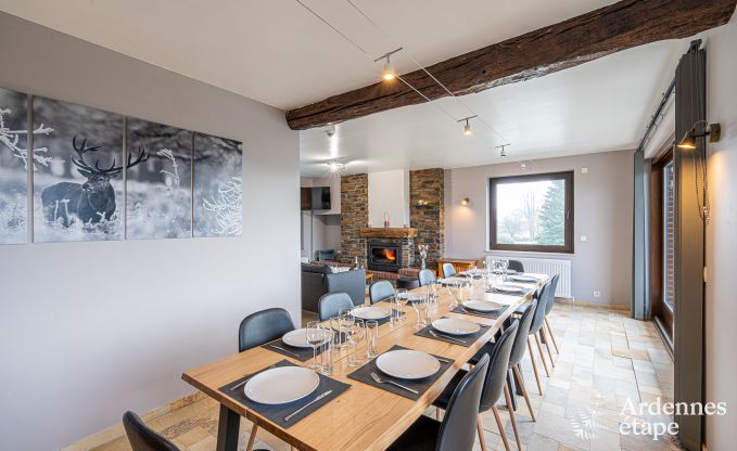 Ger�umiges und komfortables Ferienhaus in Saint-Hubert in den Ardennen f�r 12 Personen mit eigenem Garten und in der N�he von touristischen Aktivit�ten.