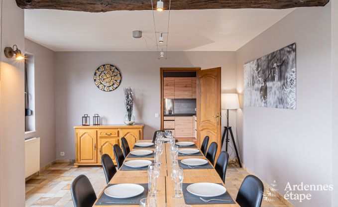 Ger�umiges und komfortables Ferienhaus in Saint-Hubert in den Ardennen f�r 12 Personen mit eigenem Garten und in der N�he von touristischen Aktivit�ten.