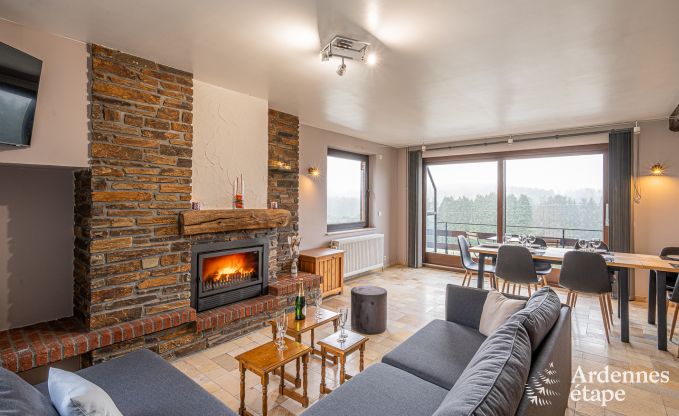 Ger�umiges und komfortables Ferienhaus in Saint-Hubert in den Ardennen f�r 12 Personen mit eigenem Garten und in der N�he von touristischen Aktivit�ten.