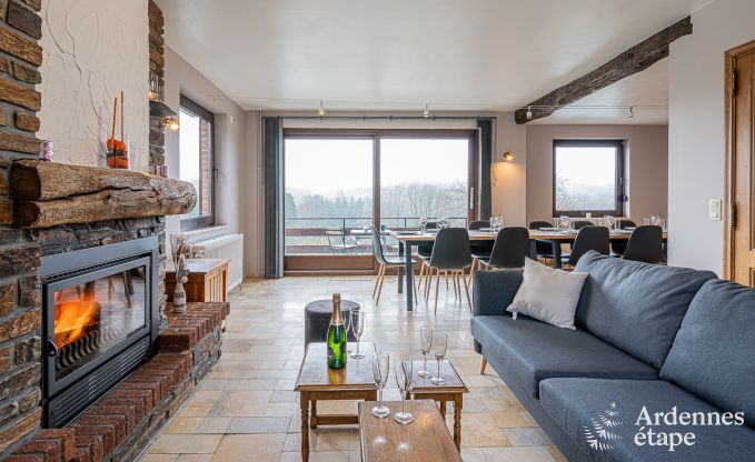 Ger�umiges und komfortables Ferienhaus in Saint-Hubert in den Ardennen f�r 12 Personen mit eigenem Garten und in der N�he von touristischen Aktivit�ten.