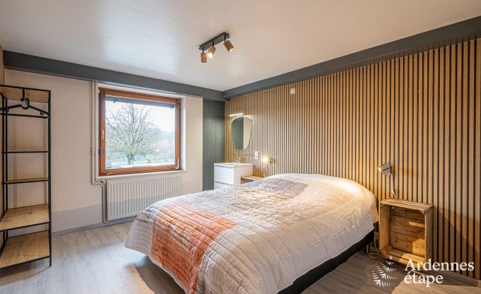 Ger�umiges und komfortables Ferienhaus in Saint-Hubert in den Ardennen f�r 12 Personen mit eigenem Garten und in der N�he von touristischen Aktivit�ten.