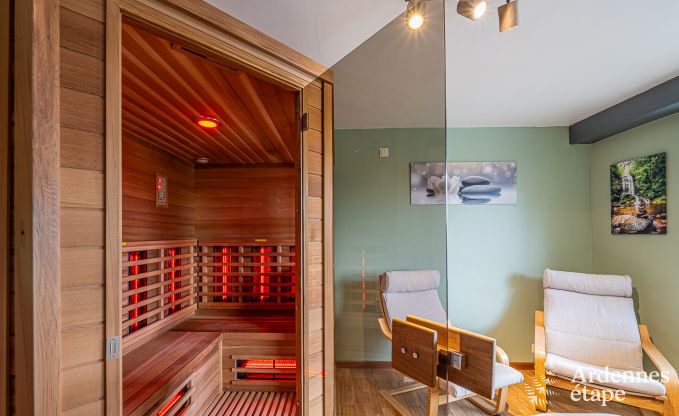 Ger�umiges und komfortables Ferienhaus in Saint-Hubert in den Ardennen f�r 12 Personen mit eigenem Garten und in der N�he von touristischen Aktivit�ten.