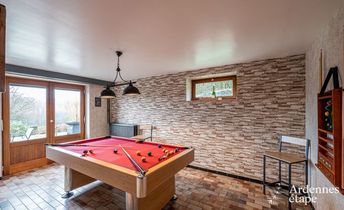 Ger�umiges und komfortables Ferienhaus in Saint-Hubert in den Ardennen f�r 12 Personen mit eigenem Garten und in der N�he von touristischen Aktivit�ten.