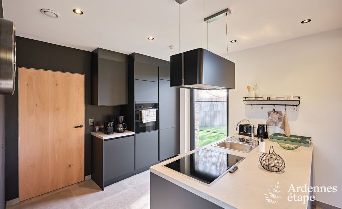 Ferienhaus in Saint-Hubert: komfortable Unterkunft fr 6 Personen mit Sauna, Spielzimmer und privatem Garten in den Ardennen