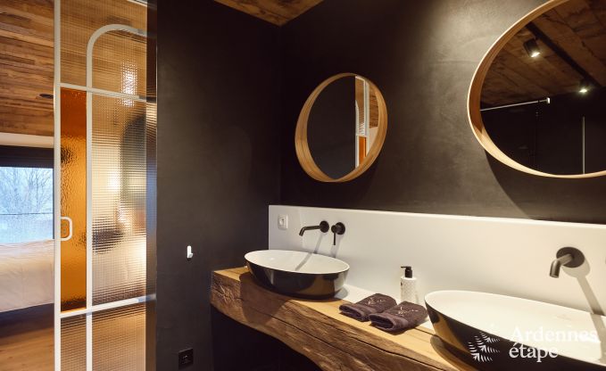 Ferienhaus in Saint-Hubert: komfortable Unterkunft fr 6 Personen mit Sauna, Spielzimmer und privatem Garten in den Ardennen