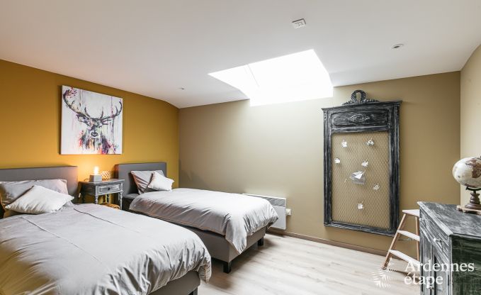 Luxusaufenthalt in den Ardennen: Hochwertige Villa in Sankt Hubertus f�r 6 Personen mit Pool und Natur in der N�he