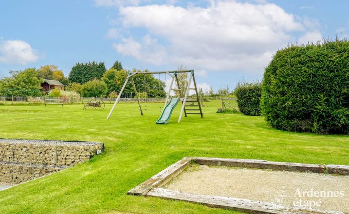 Luxusaufenthalt in den Ardennen: Hochwertige Villa in Sankt Hubertus f�r 6 Personen mit Pool und Natur in der N�he