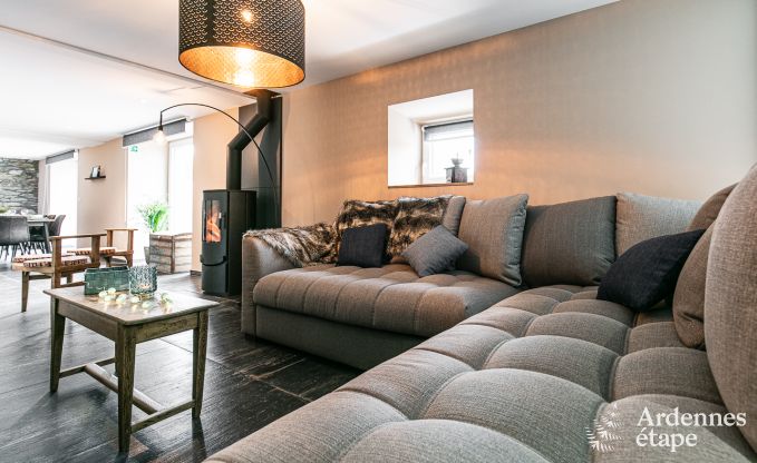 Luxusaufenthalt in den Ardennen: Hochwertige Villa in Sankt Hubertus f�r 6 Personen mit Pool und Natur in der N�he