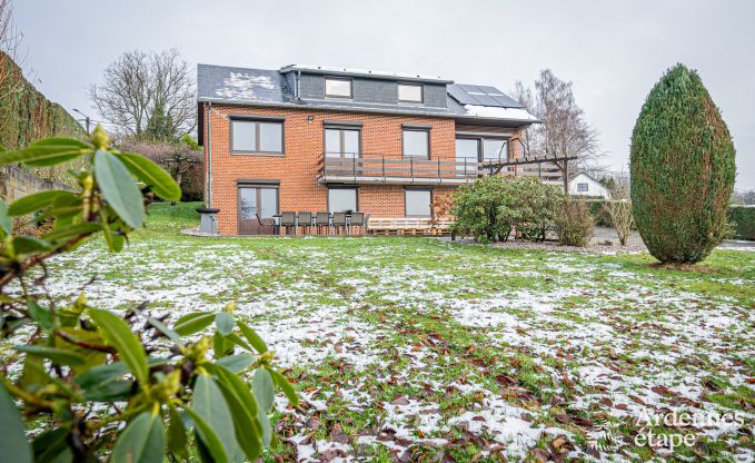 Ger�umiges und komfortables Ferienhaus in Saint-Hubert in den Ardennen f�r 12 Personen mit eigenem Garten und in der N�he von touristischen Aktivit�ten.