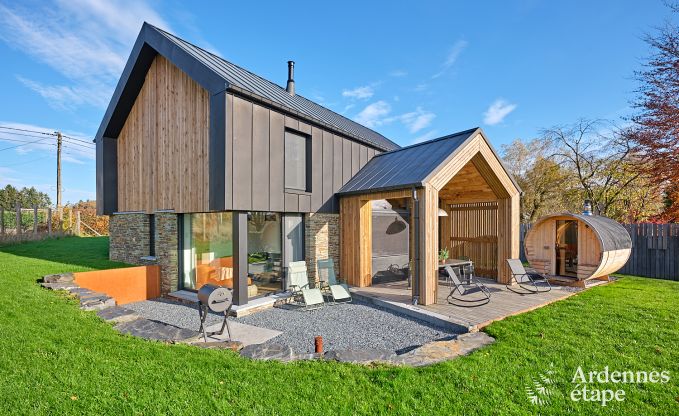 Ferienhaus in Saint-Hubert: komfortable Unterkunft fr 6 Personen mit Sauna, Spielzimmer und privatem Garten in den Ardennen