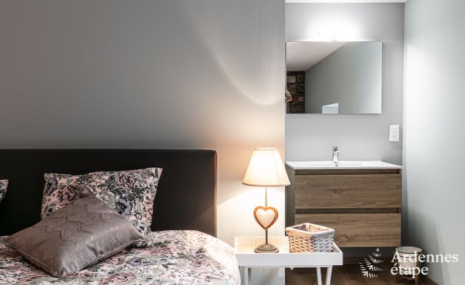 Luxusaufenthalt in den Ardennen: Hochwertige Villa in Sankt Hubertus f�r 6 Personen mit Pool und Natur in der N�he