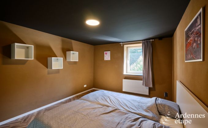 Gerumiges Ferienhaus Saint-Vith fr 23 Personen mit 6 Schlafzimmern, Sauna und groem Garten