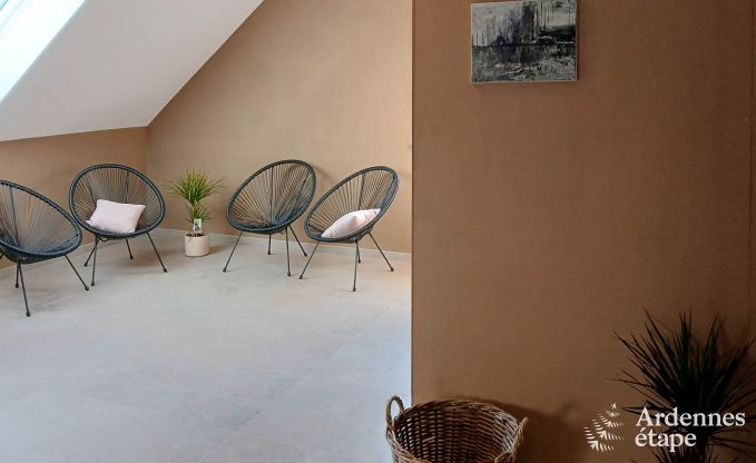 Gerumiges Ferienhaus Saint-Vith fr 23 Personen mit 6 Schlafzimmern, Sauna und groem Garten