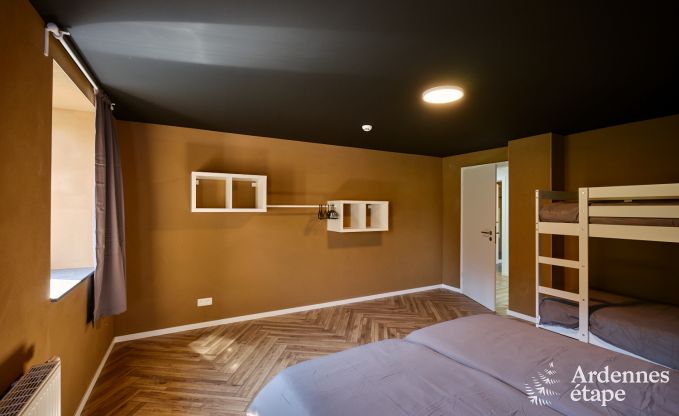 Gerumiges Ferienhaus Saint-Vith fr 23 Personen mit 6 Schlafzimmern, Sauna und groem Garten