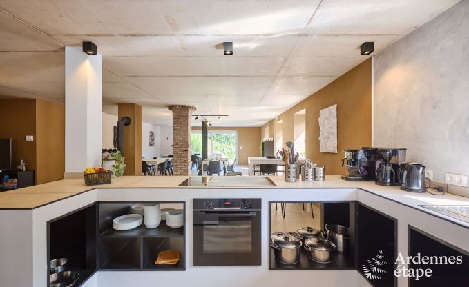 Gerumiges Ferienhaus Saint-Vith fr 23 Personen mit 6 Schlafzimmern, Sauna und groem Garten