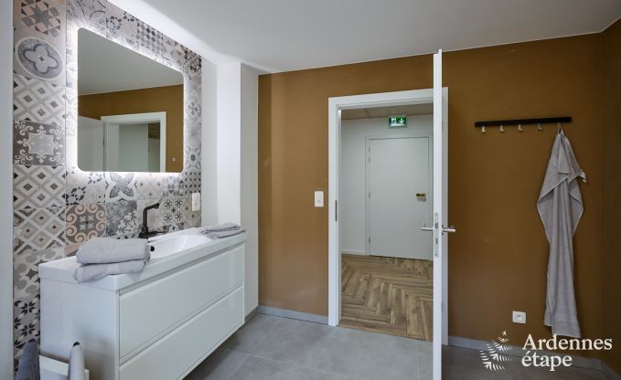 Gerumiges Ferienhaus Saint-Vith fr 23 Personen mit 6 Schlafzimmern, Sauna und groem Garten