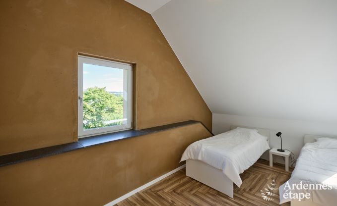 Gerumiges Ferienhaus Saint-Vith fr 23 Personen mit 6 Schlafzimmern, Sauna und groem Garten