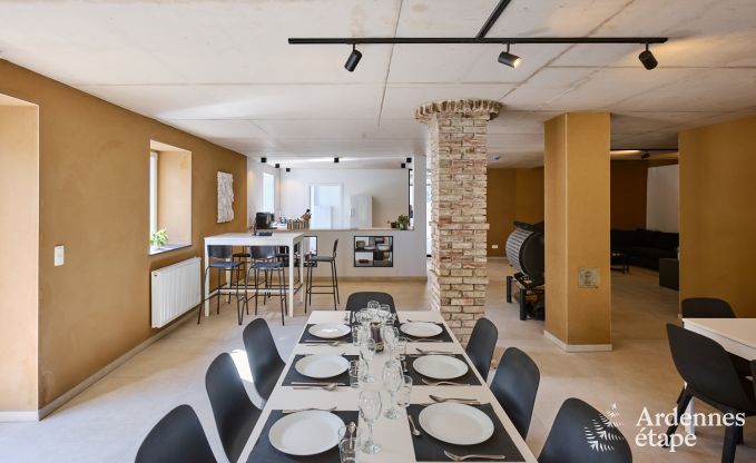 Gerumiges Ferienhaus Saint-Vith fr 23 Personen mit 6 Schlafzimmern, Sauna und groem Garten