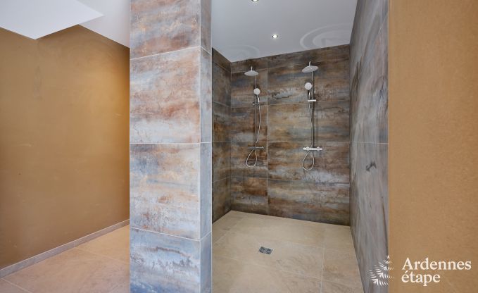 Gerumiges Ferienhaus Saint-Vith fr 23 Personen mit 6 Schlafzimmern, Sauna und groem Garten