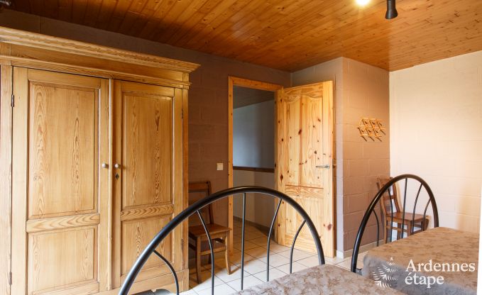 Ferienhaus in Sainte-Ode: Oase der Ruhe f�r 8 Personen mit Terrasse und Garten in den Ardennen