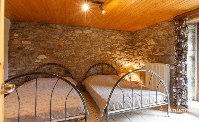 Ferienhaus in Sainte-Ode: Oase der Ruhe f�r 8 Personen mit Terrasse und Garten in den Ardennen