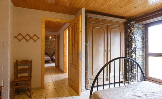 Ferienhaus in Sainte-Ode: Oase der Ruhe f�r 8 Personen mit Terrasse und Garten in den Ardennen