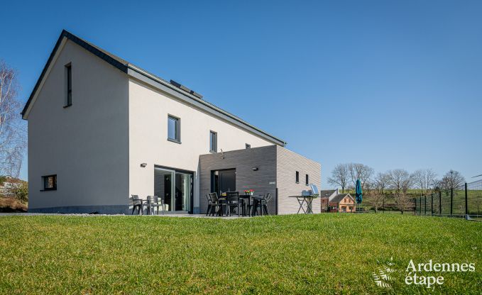 Gem�tliches Familienferienhaus mit Pool in Sainte-Ode, Ardennen