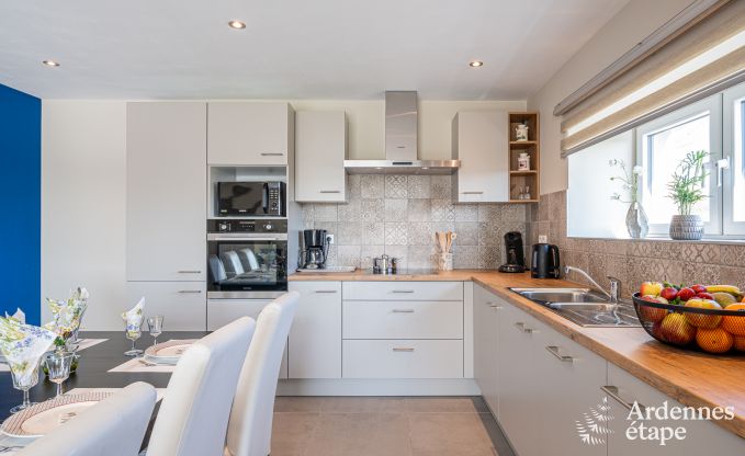 Gem�tliches Ferienhaus mit Pool in Sainte-Ode, Ardennen