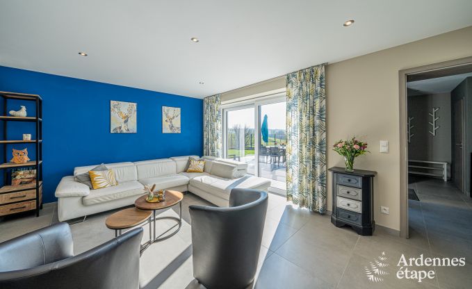 Gem�tliches Ferienhaus mit Pool in Sainte-Ode, Ardennen