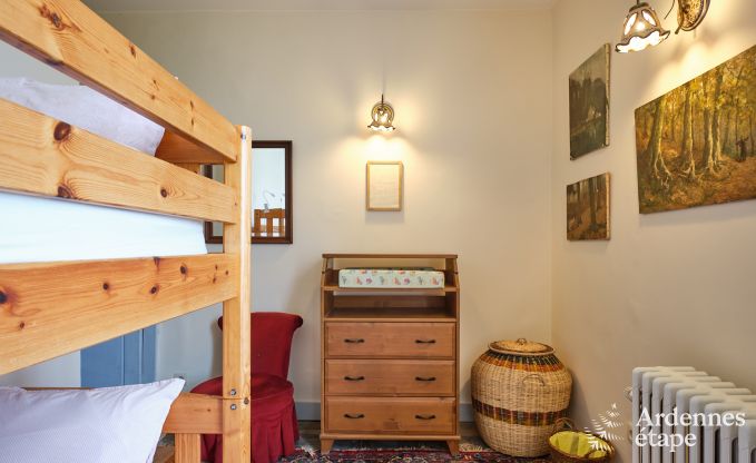 Charmante Ferienunterkunft im Nebengeb�ude eines Schlosses in Sars-la-Bruy�re, Ardennen