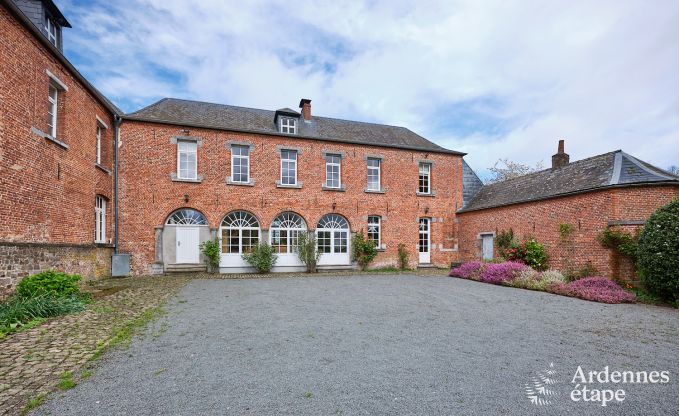 Charmante Ferienunterkunft im Nebengeb�ude eines Schlosses in Sars-la-Bruy�re, Ardennen