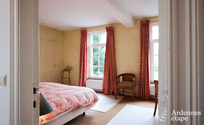 Charmante Ferienunterkunft im Nebengeb�ude eines Schlosses in Sars-la-Bruy�re, Ardennen