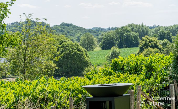Ferienhaus Sippenaeken: charmante Unterkunft f�r 15 Personen mit Whirlpool und privatem Garten in den Ardennen