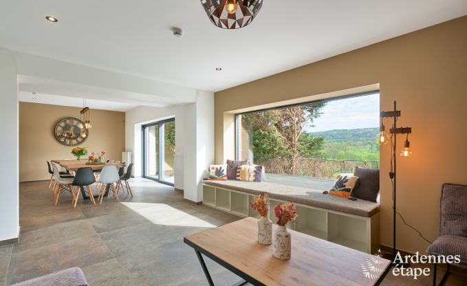 Ferienhaus Sippenaeken: charmante Unterkunft f�r 15 Personen mit Whirlpool und privatem Garten in den Ardennen