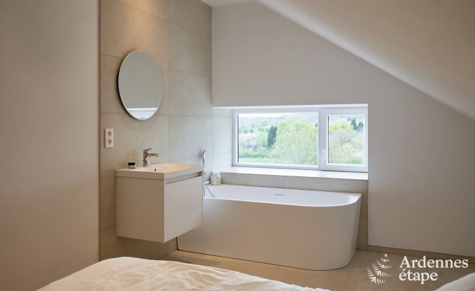 Ferienhaus Sippenaeken: charmante Unterkunft f�r 15 Personen mit Whirlpool und privatem Garten in den Ardennen